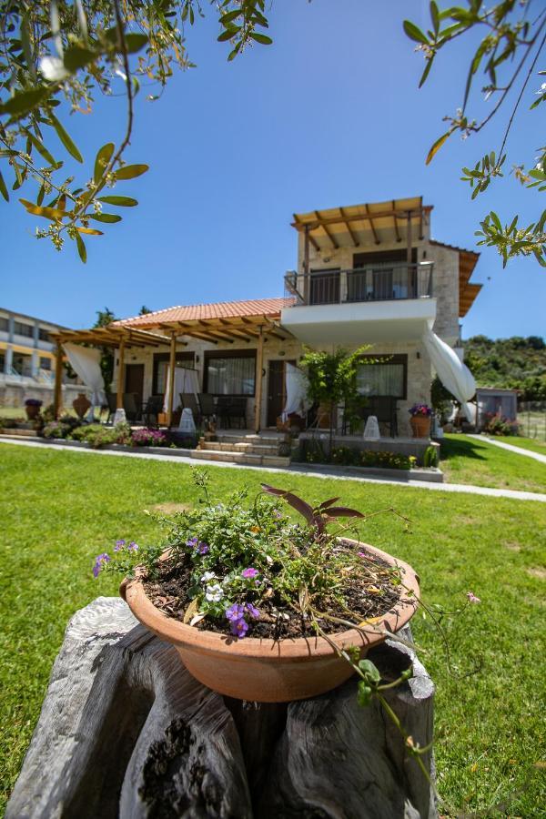 Agrielia Apartments Pefkochori Exterior photo